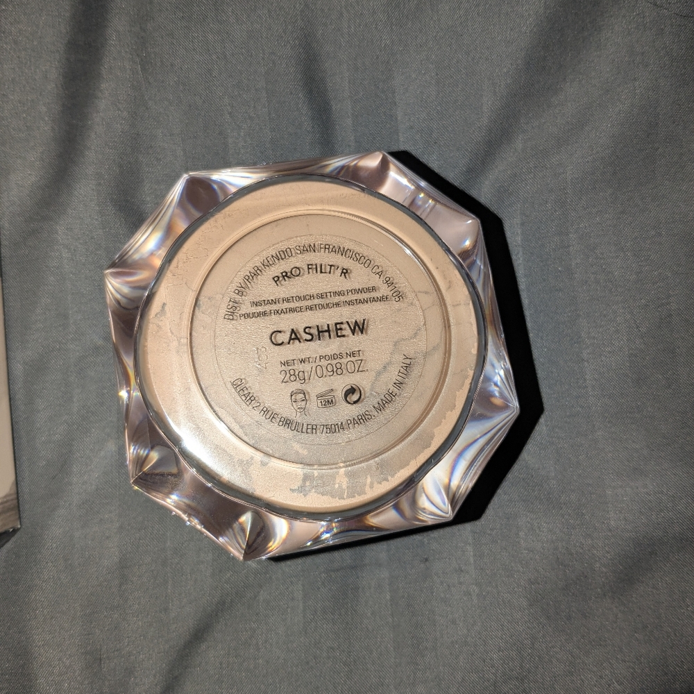 Fenty Beauty Pro Filt'r Setting Powder - Picture 5 of 5